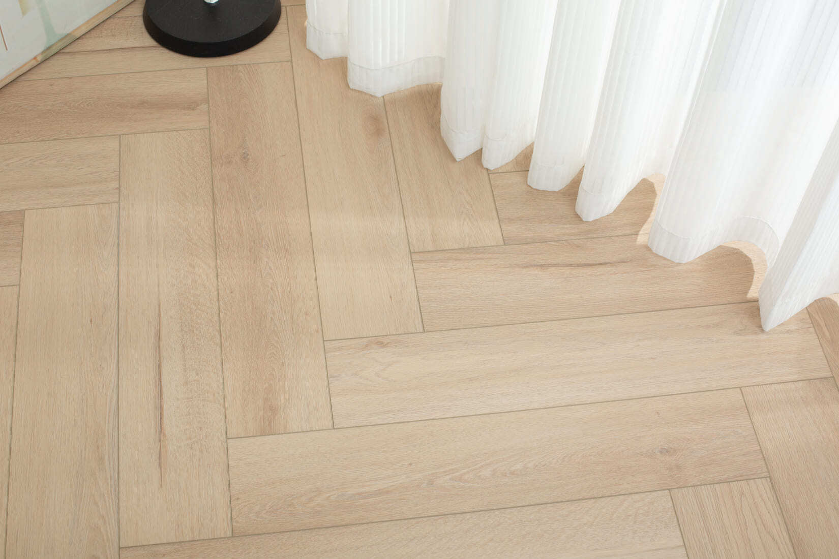 Плитка SPC "OneFloor" 3032 А,В  ЁЛКА (640*128*4 мм) — купить в Ногинске