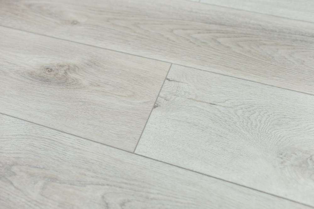 Замковая ПВХ плитка "Art Tile" Дуб Эдинбург (1200*183*6 мм) — купить в Ногинске