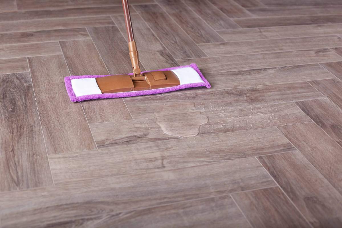 Замковая ПВХ плитка "Aberhof" Carmelita 1862 (615*123*5 мм) — купить в Ногинске