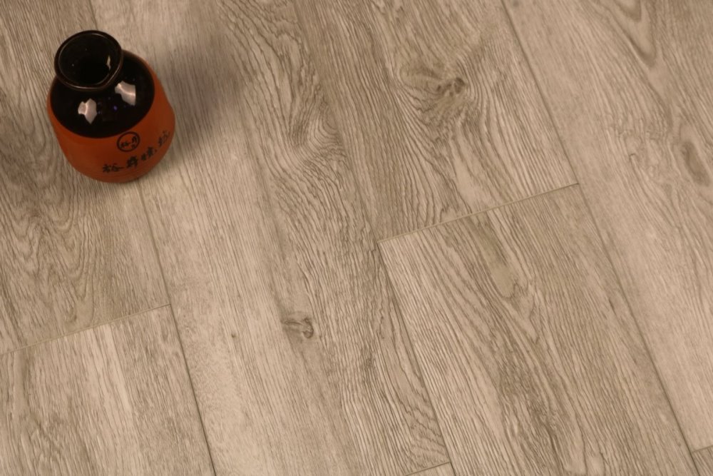 LVT плитка "Profield" Дуб Мадейра (915,4*152,4*2,5 мм) — купить в Ногинске