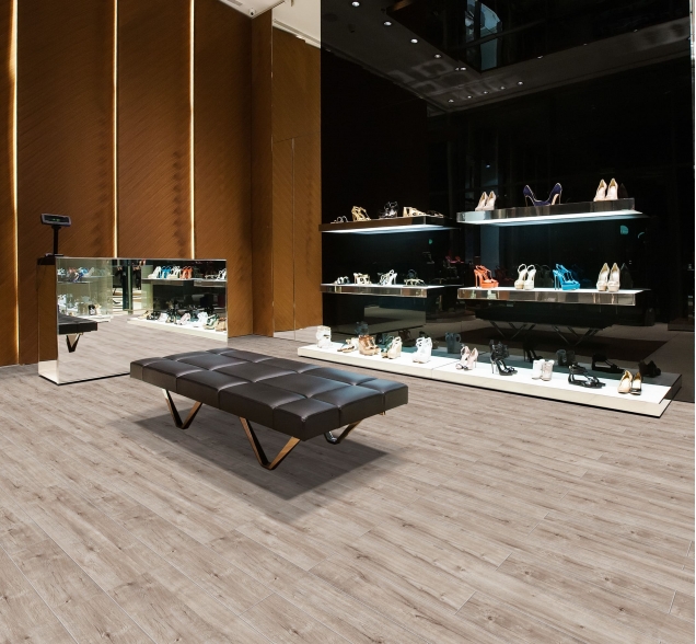 SPC ламинат "Royce" Sense Дуб Кааба 705 (1200*180*4 мм) — купить в Ногинске