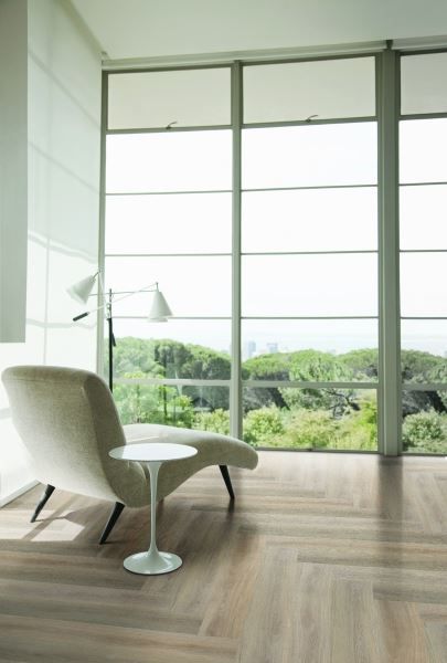 Кварцвиниловая плитка "LG" Орешник классический (1200*180*2 мм) — купить в Ногинске