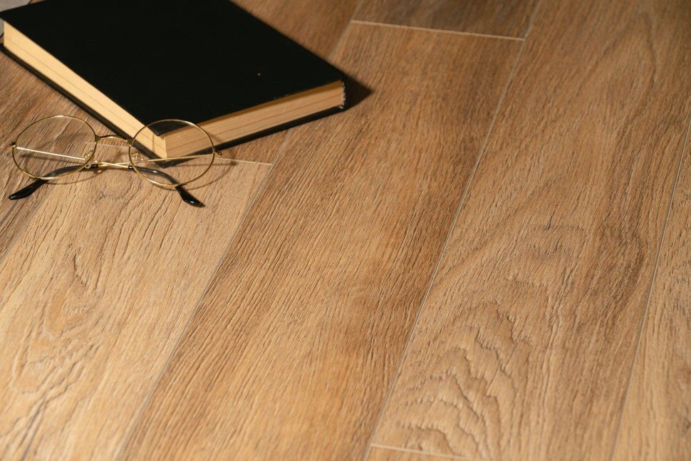 Виниловый ламинат "Bonkeel" Style Дуб Бонди (1200*125*4 мм) — купить в Ногинске