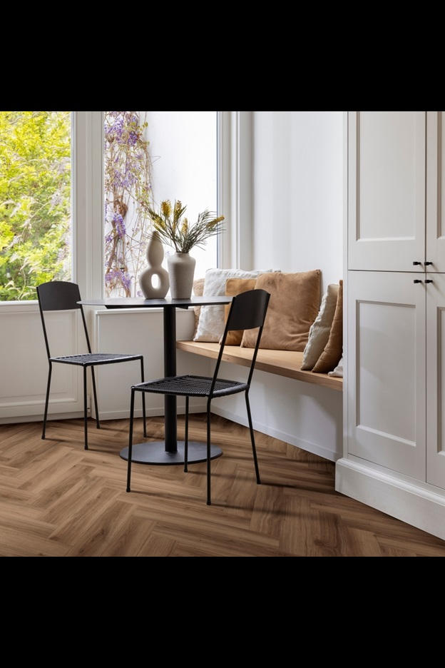 Замковая ПВХ плитка Classic Oak 24844 (630*126*6 мм) — купить в Ногинске