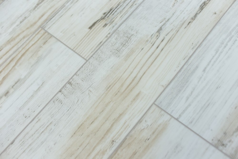 Замковая ПВХ плитка "Art Tile" Берёза Прованс (1220*152*5 мм) — купить в Ногинске